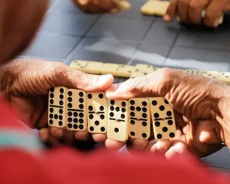 Hướng dẫn cách chơi domino luôn thắng, đếm tiền mỏi tay